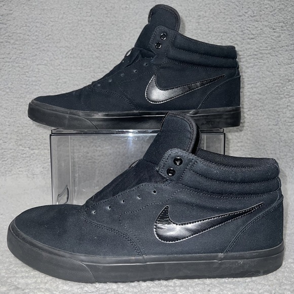 nike charge mid canvas